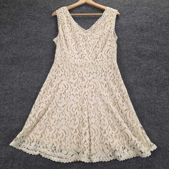 Altar'd State Dress Womens Medium Ivory Lace Fit & Flare Sleeveless V Neck Boho - Picture 1 of 12